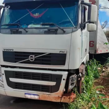 118999 Motorista procura a polícia e denuncia furto de carga na Faria Lima