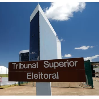 124530 TSE decide que PSDB deve devolver R$ 4, 1 milhões aos cofres públicos