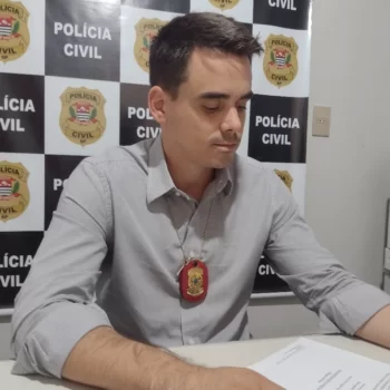 124129 Suspeitos de participação em homicídio prestam depoimento e confessam o crime