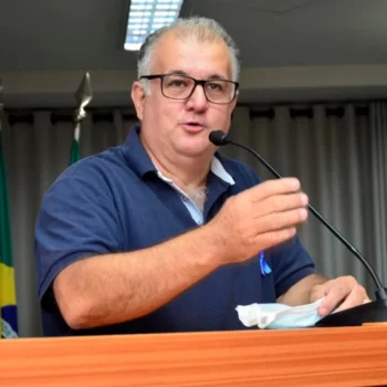 123191 Adilson Ventura vê desrespeito e deve acionar Conselho de Ética
