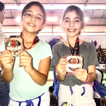 124011 Amigas na vida e no esporte
