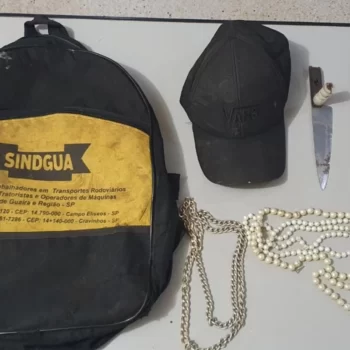 124468 Procurado da Justiça é encontrado portando objetos