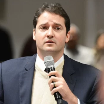 123523 Diretório do PSOL recebe ex-deputado estadual em Barretos