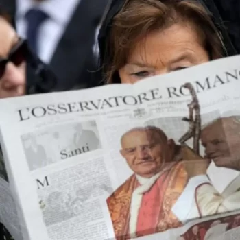 95233 L’Osservatore Romano: jornal do Vaticano lança App gratuito com edição digital