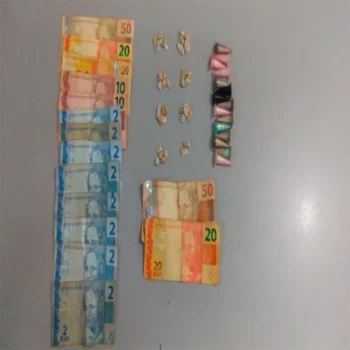 94619 Adolescentes são surpreendidos na prática de tráfico no Luís Spina