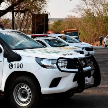 100888 Polícia Militar realiza Operação Divisa em Colômbia