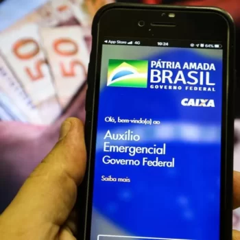 102463 Caixa paga hoje auxílio emergencial para 3,7 milhões de brasileiros
