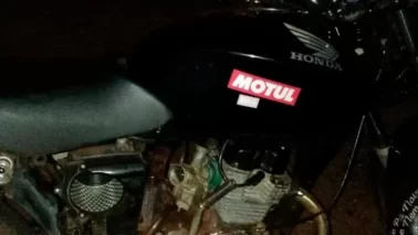 PM aborda infratores e recupera moto possivelmente furtada