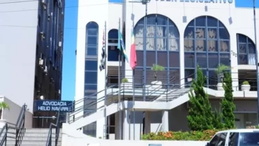Câmara inicia 2021 com 10 novos vereadores e 7 reeleitos