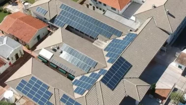 Hospital de Monte Azul Paulista é o primeiro a receber placas de energia solar