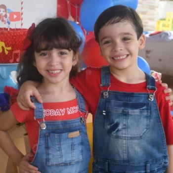 117084 Parabéns em dose dupla