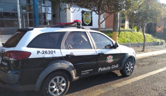 Uma mulher procurou o Plantão Policial e relatou ter sido vítima de estelionato após pagar um boleto falso.