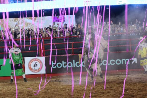 WhatsApp Image 2022-08-20 at 11.24.53 Arena de Rodeio fica rosa por conta de chá revelação surpreendendo competidor da PBR