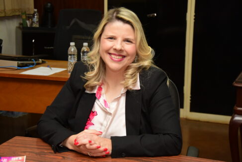 Alessandra Algarin Candidata a deputada destaca participação da mulher na política
