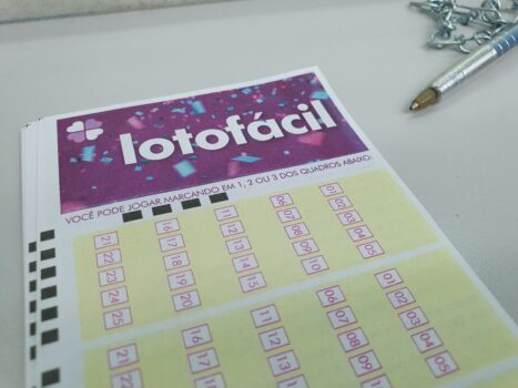 lotofacil O resultado da Lotofácil da Independência foi divulgado neste sábado (9), em São Paulo, e 65 apostas cravaram as 15 dezenas e vão dividir o prêmio recorde de R$ 192.110.930,05 milhões.