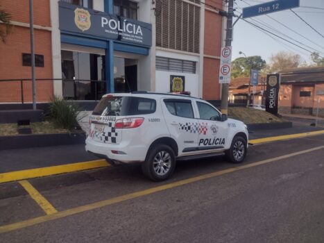 Força Tática Uma ocorrência de furto de fios e cabos foi registrada pela proprietária de 45 anos em um imóvel localizado no bairro Dom Bosco.